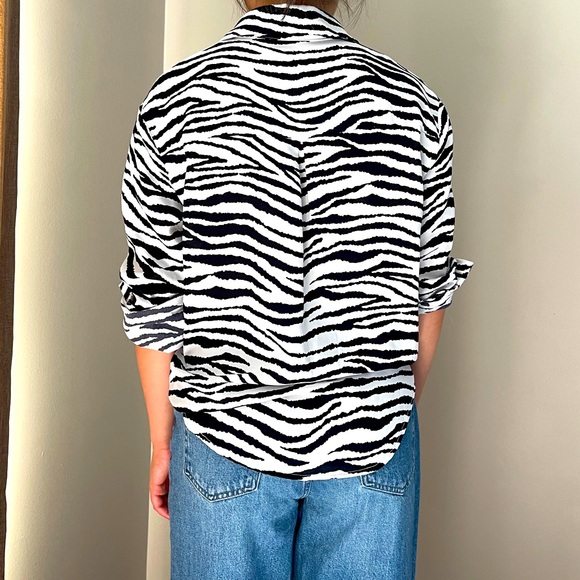 Pitaya button down - Picture 3 of 4